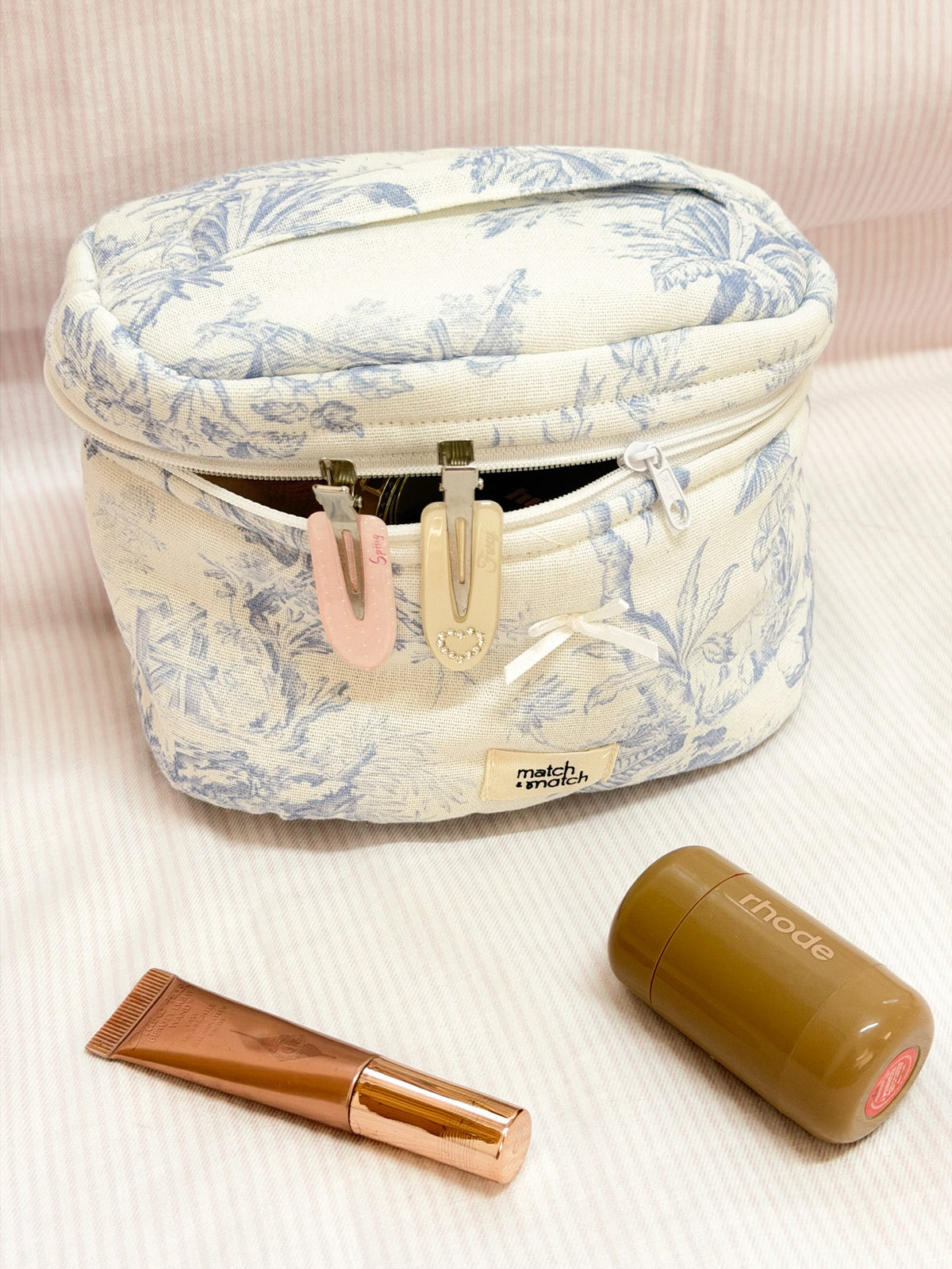 Dream Vanity in Winter Eclair