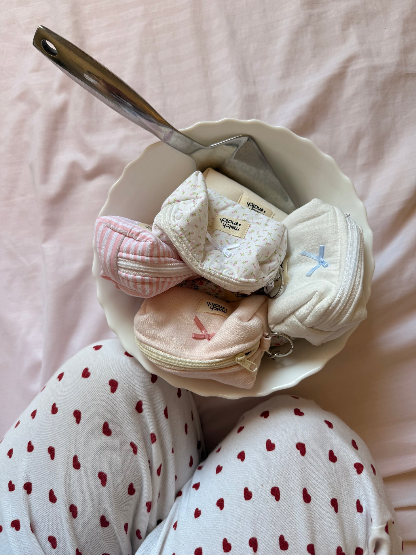  The 󠀯Petite Pouch