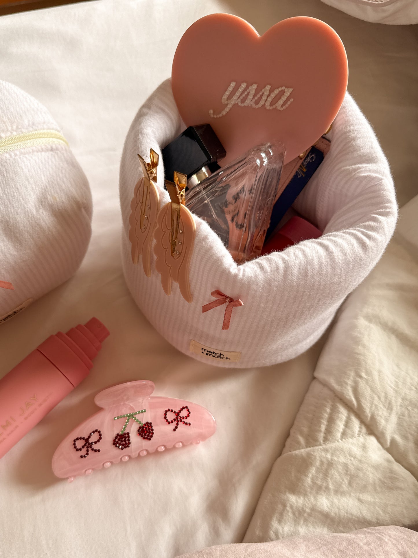 Popup Exclusive: Amour Pocket