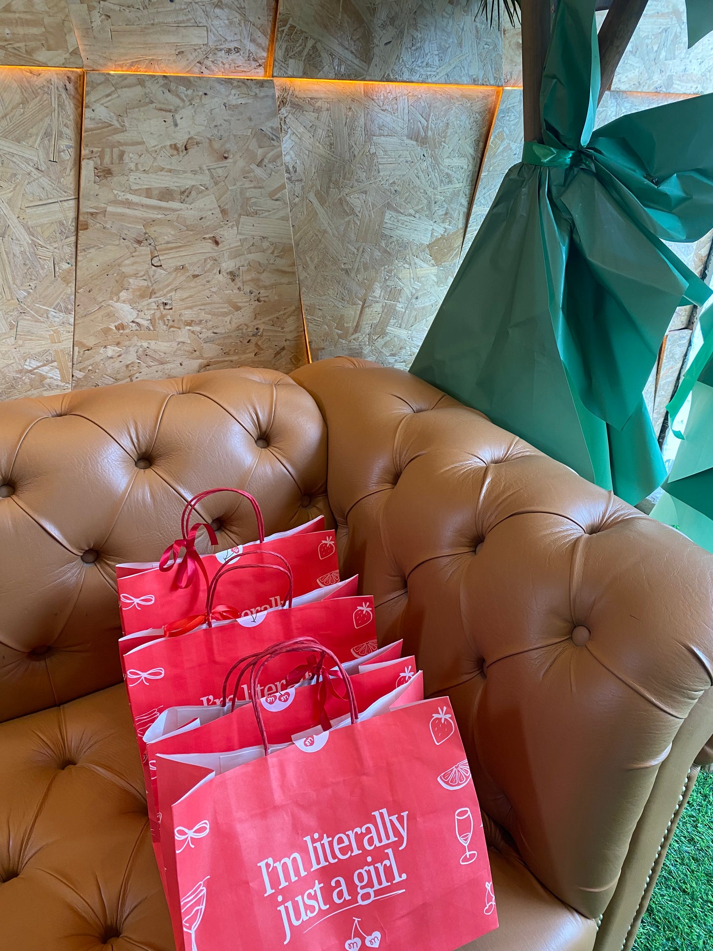 󠁙 Paperbag